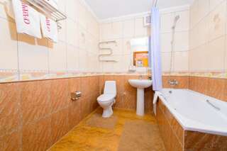 Отель О Азамат Нур-Султан Стандартный двухместный номер с 1 кроватью-6